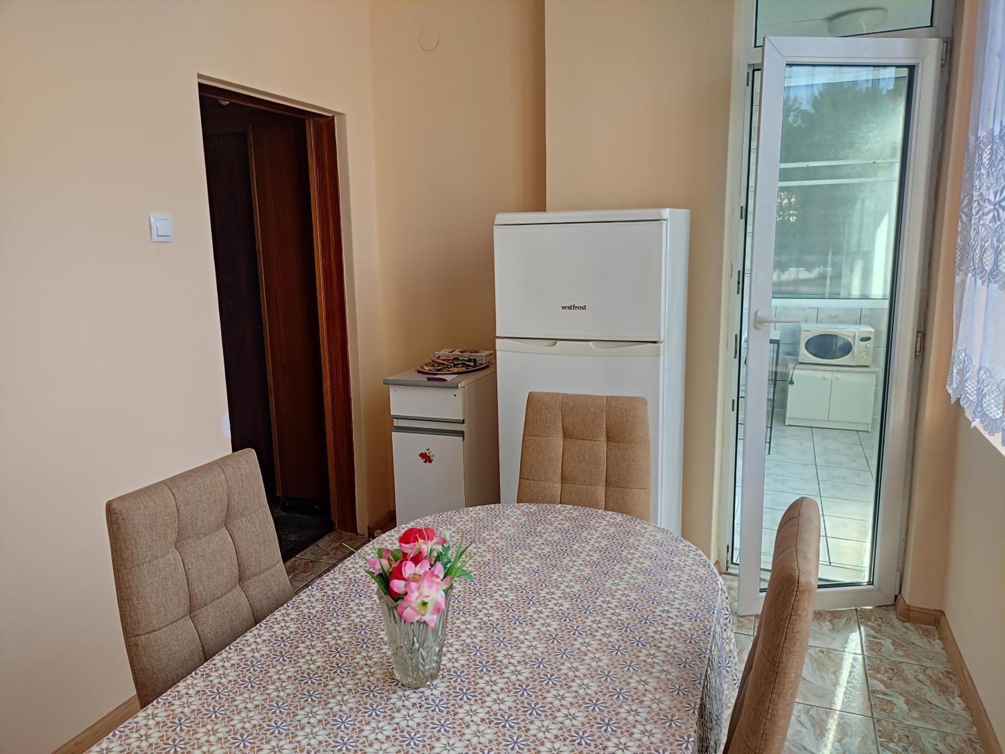 Guest house Mercury